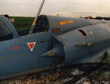 Όπως και σήμερα αλλά στην ξηρά: Mirage 2000EGM της 331Μ μετά από σβήσιμο κινητήρα «προσγειώνεται» χωρίς πιλότο! (φωτό)